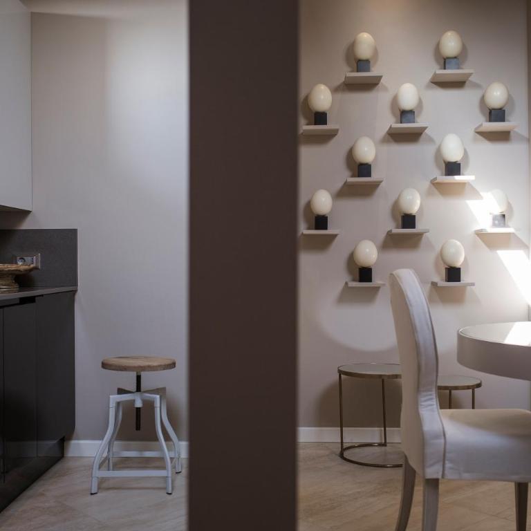 Seven Historical Suites - One-Bedroom Apartment - 10