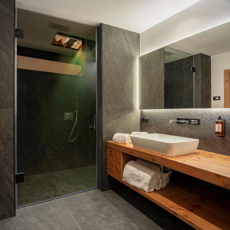 Vetta Alpine Relax - Junior Suite con Doccia Sensoriale - 1