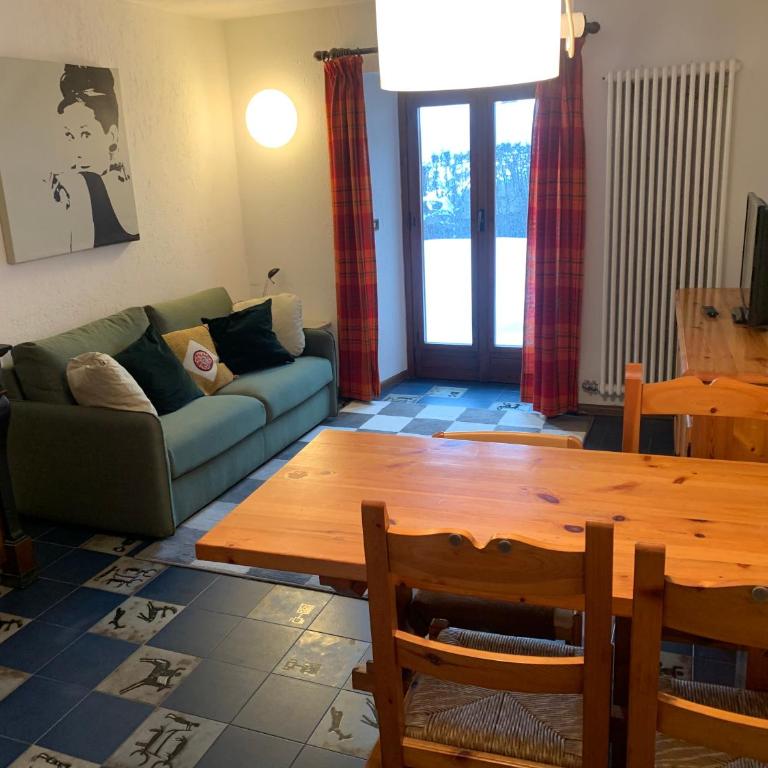Hameau De Jadis - One-Bedroom Apartment with Private Garden - 6