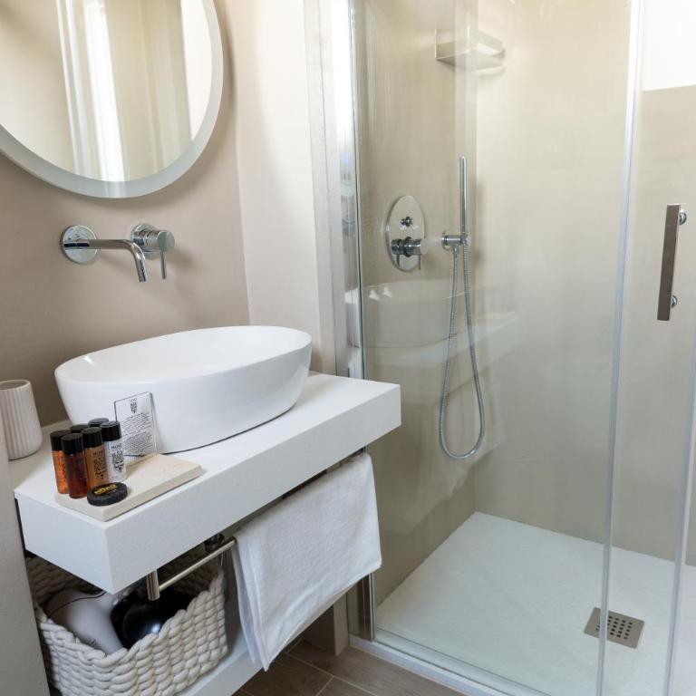 Longo Suites - Suite con Balcone - 17
