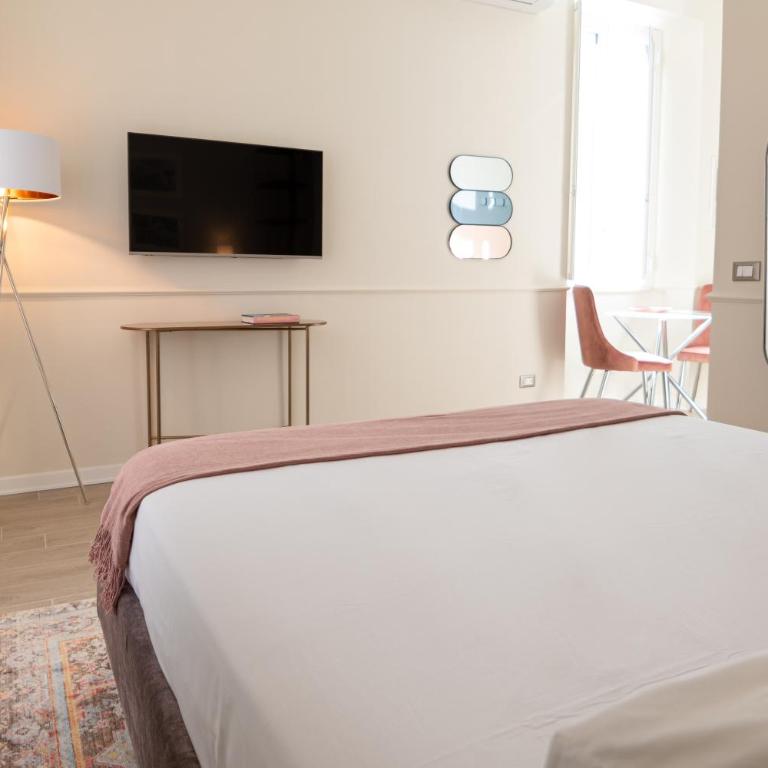 Longo Suites - Junior Suite con Balcone - 12