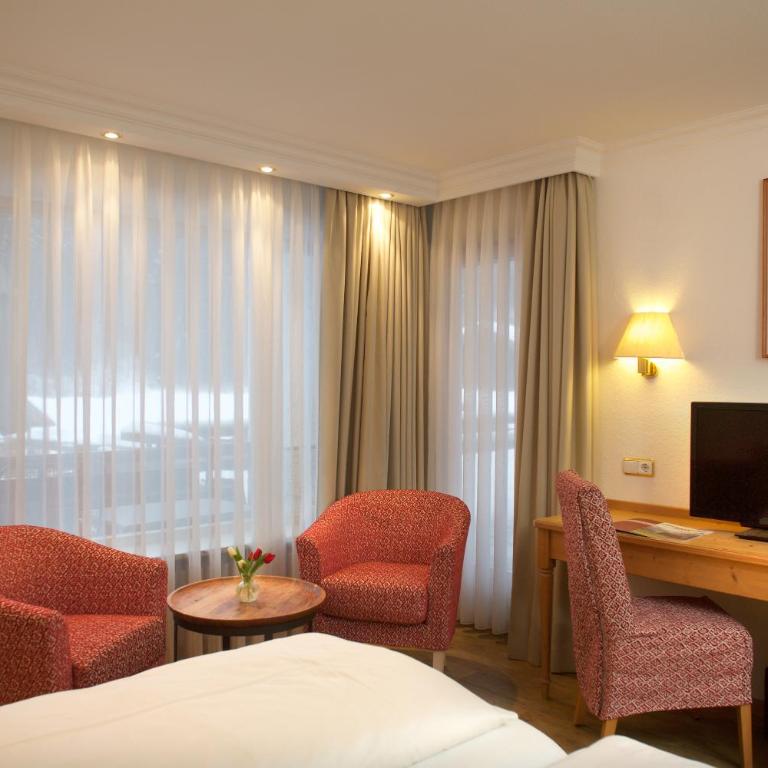 Hotel Menning ***S - Standard Doppelzimmer mit Balkon - 4