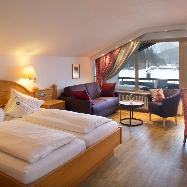 Hotel Menning ***S - Deluxe Doppelzimmer mit Balkon - 8