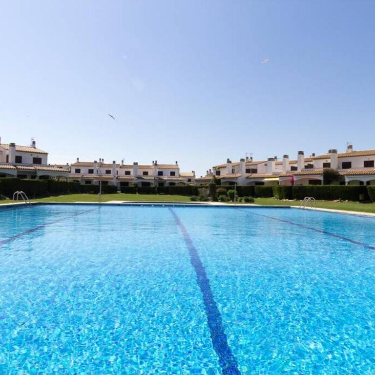 Sistachrentals Casa La Pletera 374 con jardin privado y piscina comunitaria - Three-Bedroom House - 1