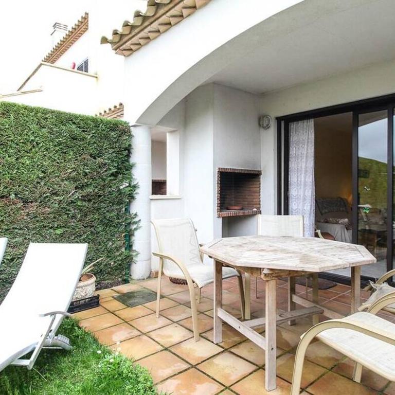 Sistachrentals Casa La Pletera 374 con jardin privado y piscina comunitaria - Three-Bedroom House - 32