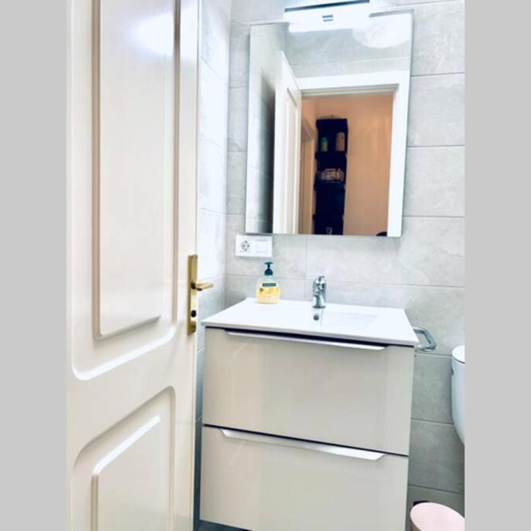 NEW Apartamento Caleta,Relax, Pool, Terrace, Wifi - One-Bedroom Apartment - 32