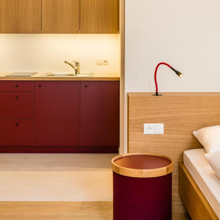 Ladurnerhof Boutique Apartments Meran - Superior Studio with Mountain View - 9