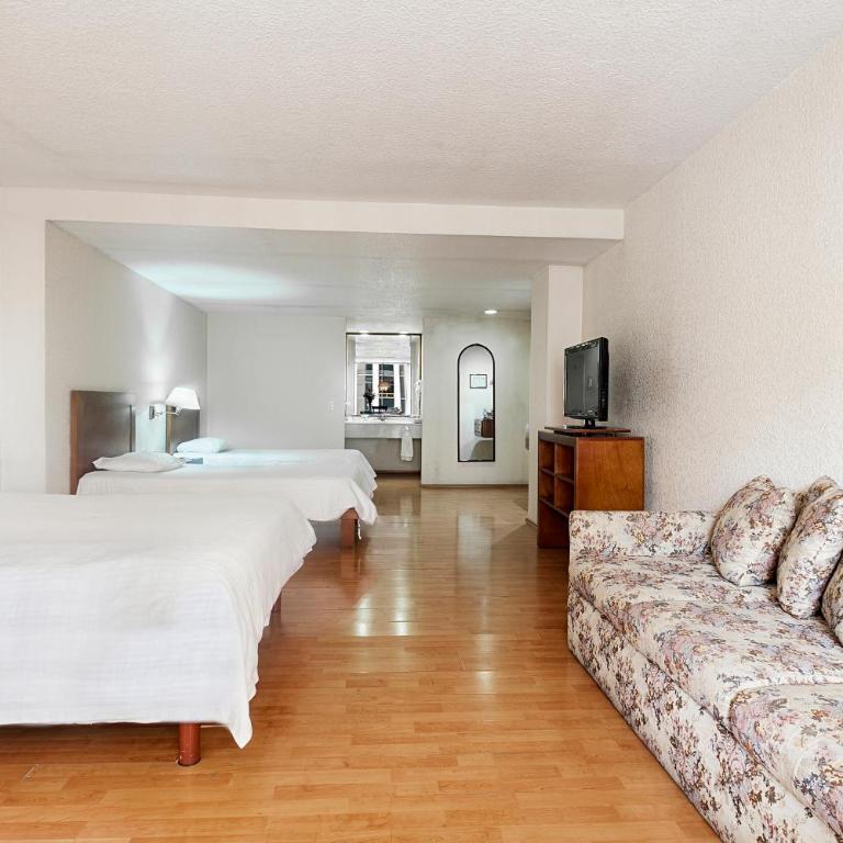 Exe Suites San Marino - Habitación Triple - 7