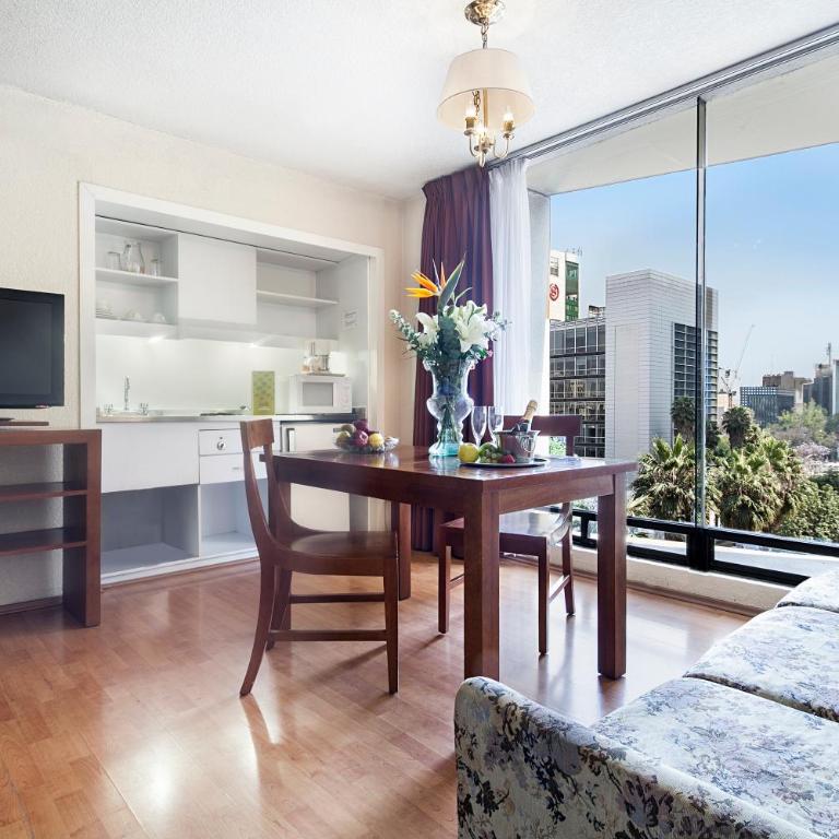 Exe Suites San Marino - Habitación Triple - 5