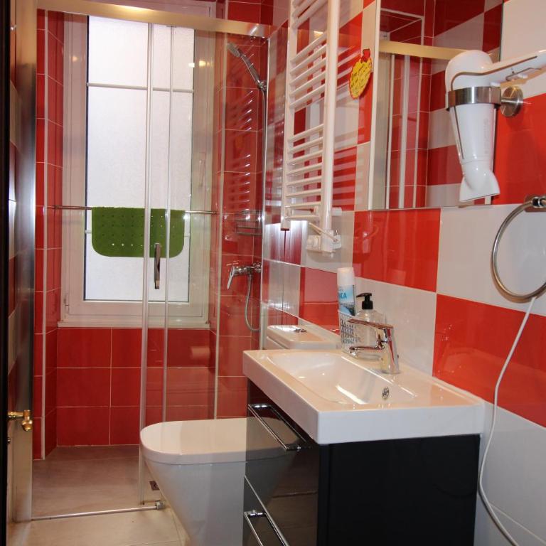 GoodHouse - Habitación Doble con baño compartido - 2