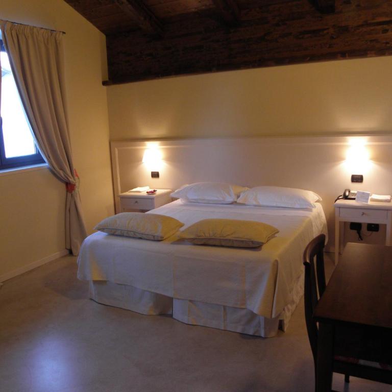 Albergo della Ceramica - Camera Superior Matrimoniale/Doppia con Letti Singoli - 1
