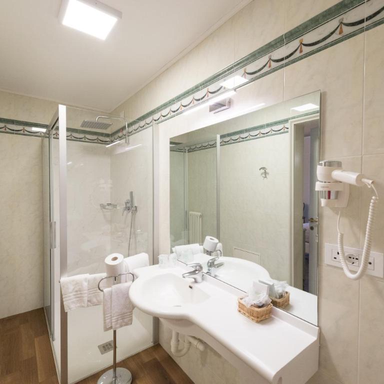 Grand Hotel Liberty - Camera King Superior - Accesso Spa - 3