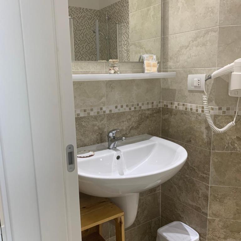 Palazzo Greco B&B - Double Room with Balcony - 4