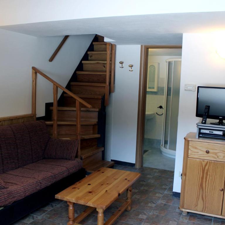 Chalet Presanella - Apartamento de 2 dormitorios con vistas al jardín - 2 niveles - 9