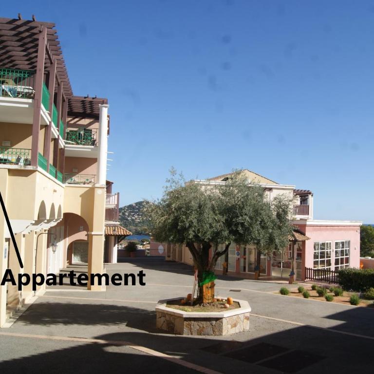 "Location Vue MER et ESTEREL", Cap Estérel Agay-Saint Raphaël, T2, piscines, parking, wifi - Apartment mit 1 Schlafzimmer - 24