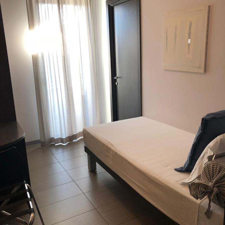 The One Hotel - Designed for Adults - Pet lovers - Single Room - 3