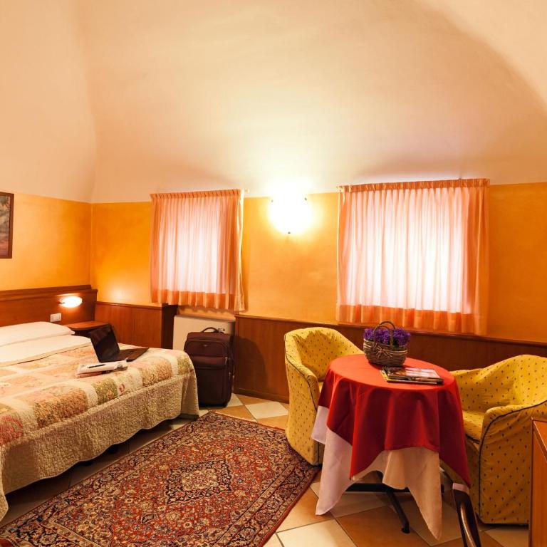 Hotel Antica Fonte - Camera Doppia con Letti Singoli - 2