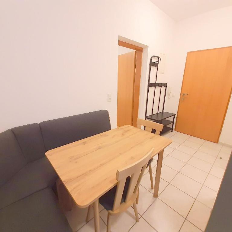 Apartments SteelCity - Apartment mit Terrasse - 13