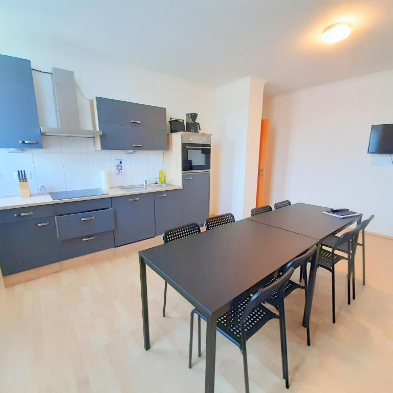 Apartments SteelCity - Apartment mit 3 Schlafzimmern - 5