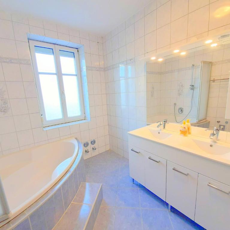 Apartments SteelCity - Apartment mit 3 Schlafzimmern - 13