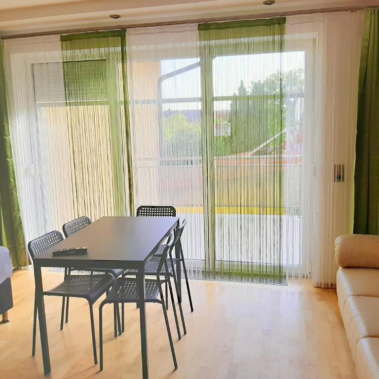 Apartments SteelCity - Apartment mit 3 Schlafzimmern - 11