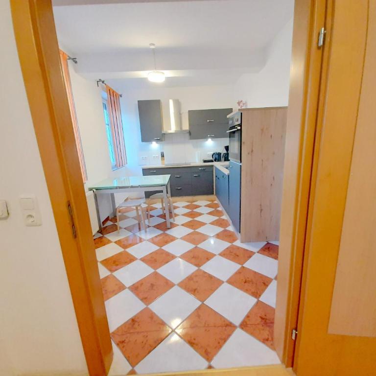 Apartments SteelCity - Apartment mit 3 Schlafzimmern - 8