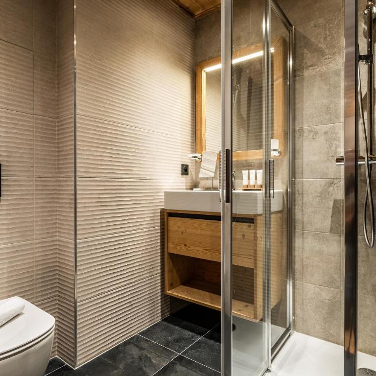 Residence Hameau de Clotaire Alpe d'Huez - by EMERALD STAY - Appartement avec Balcon - 1