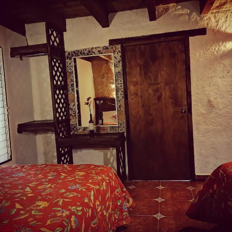 Hotel & Cava La Parroquia - Twin Room - 2
