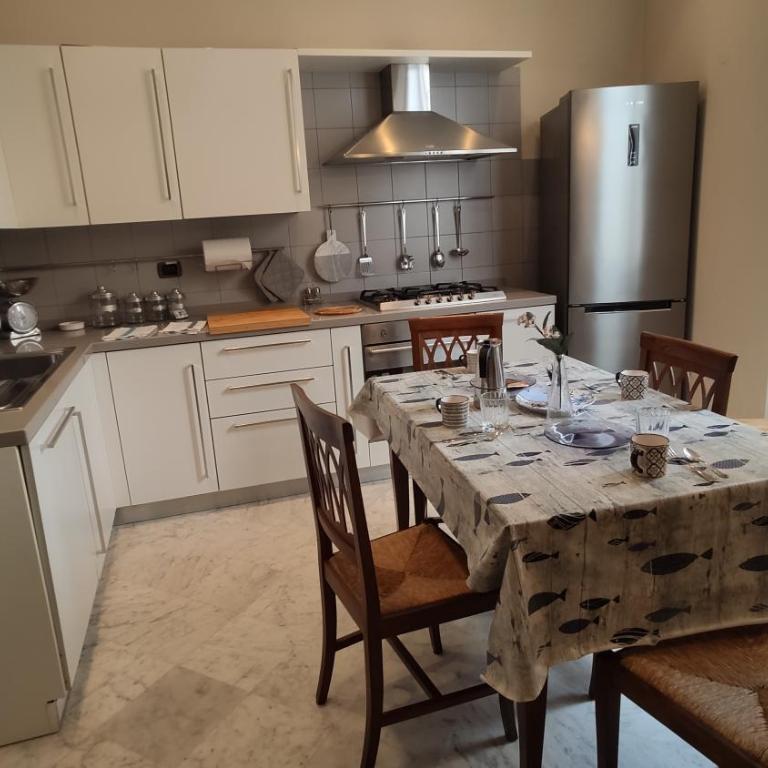 Al Terra di Mare Appartamenti - "Garibaldi 80" - Appartamento con 2 Camere da Letto - 2