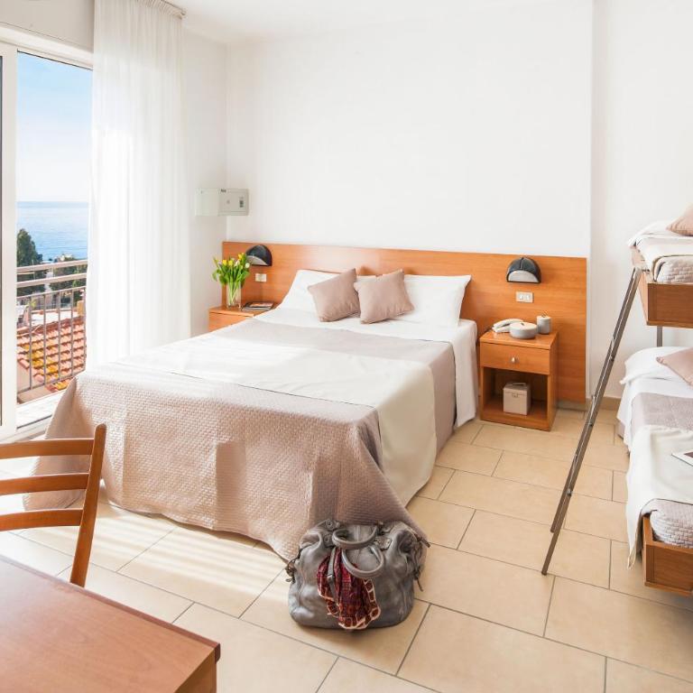 Hotel Europa - Camera Quadrupla Classic - 1