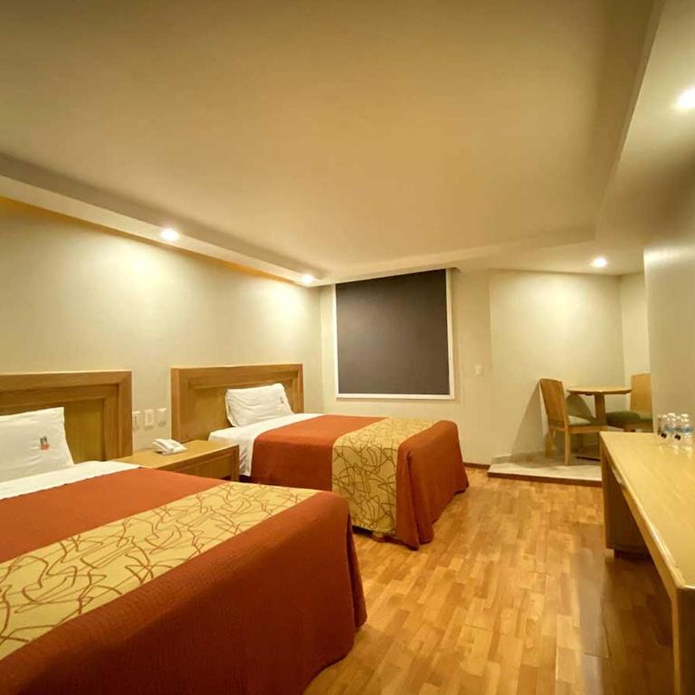 Hotel Lord - Double Room with Two Double Beds - 5