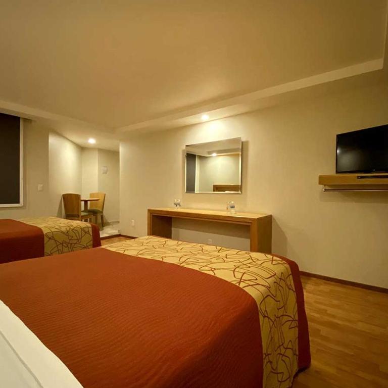 Hotel Lord - Double Room with Two Double Beds - 6