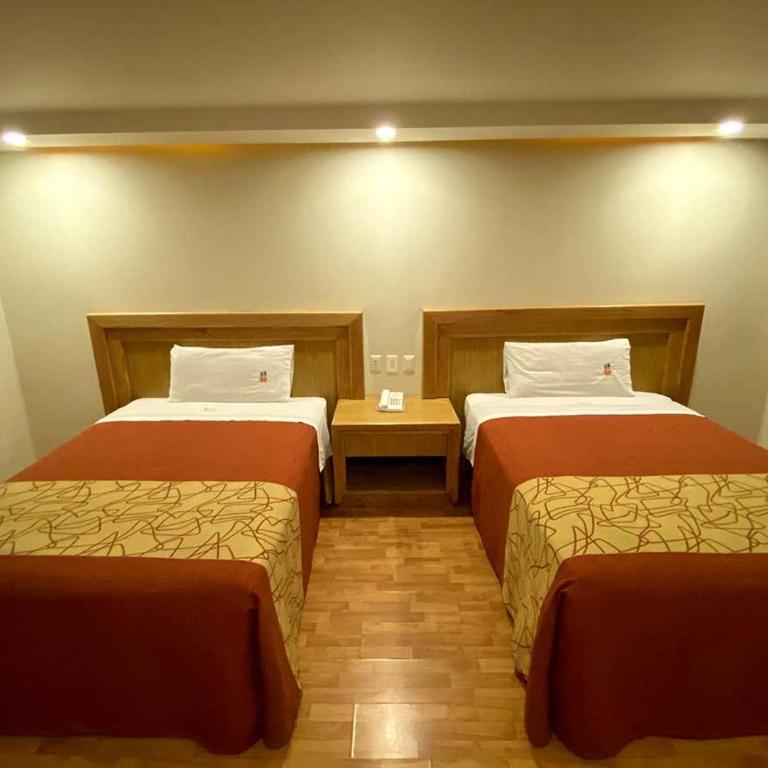Hotel Lord - Double Room with Two Double Beds - 7