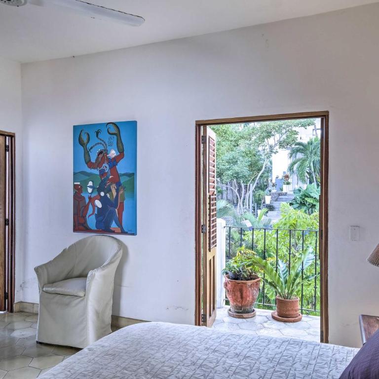 Mid-Century Modern Condo w/ Patio & Ocean Views! - Apartamento - 27
