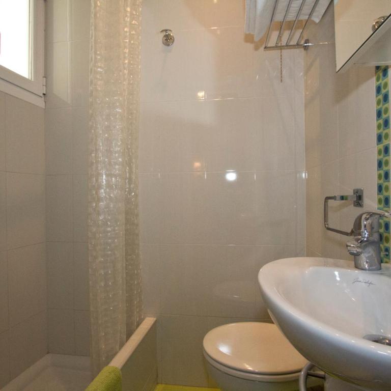 Hostal Los Alpes - Twin Room - 15