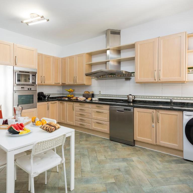 vip LETRAS, by MONARO - Apartment with Balcony - 22