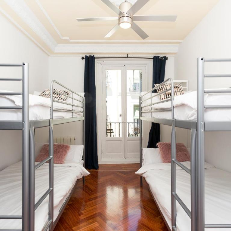 vip LETRAS, by MONARO - Apartment with Balcony - 70