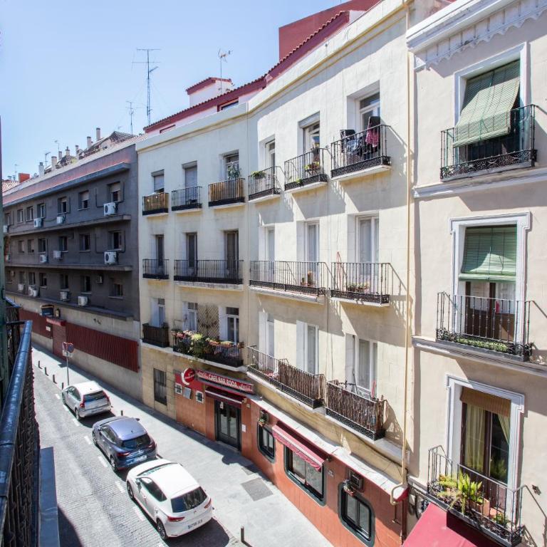 vip LETRAS, by MONARO - Apartment with Balcony - 76
