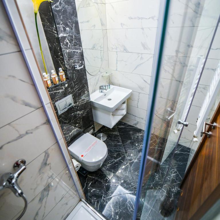 Hotel Zepter Palace - Dvokrevetna Soba sa Bračnim Krevetom - 5