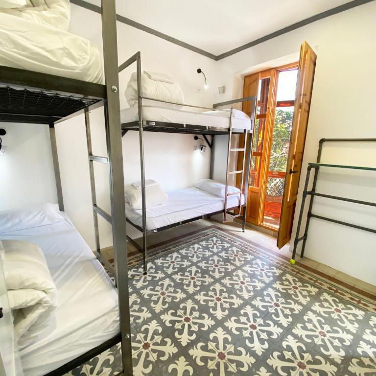 ECO Hostel - Bed in 4-Bed Dormitory Room - 25