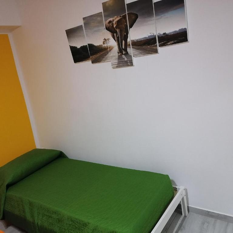 Casa Mia - Family Room with Private Bathroom - 13