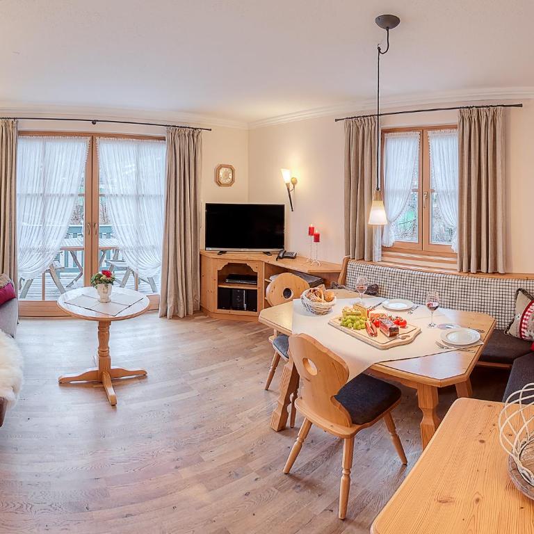 Ferienwohnungen Mayer inkl. Chiemgaukarte - Apartment mit 1 Schlafzimmer - 1
