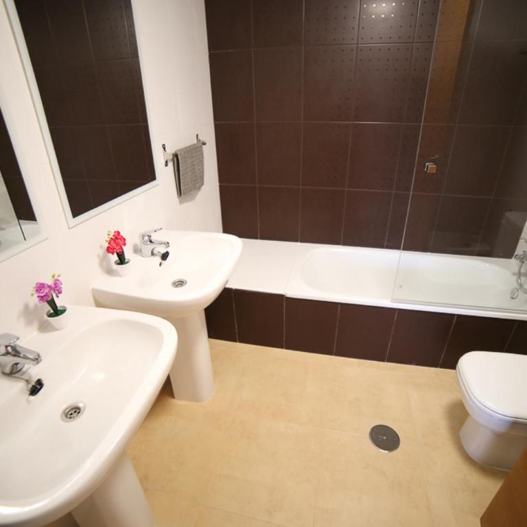 Apartment - Sleeps 4 - Pool - Terrace - Parking - Apartamento - 10