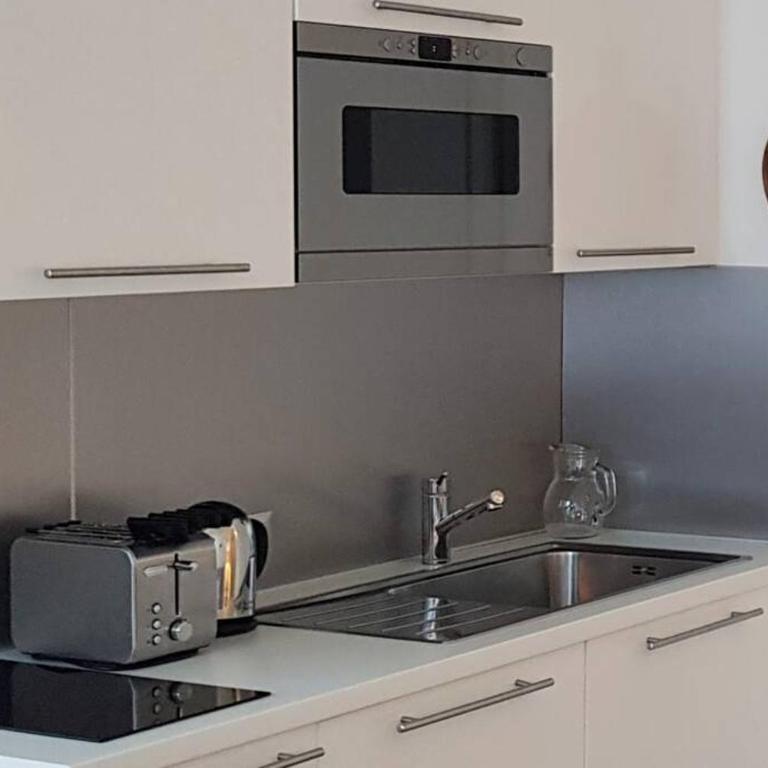 Bellagio Holiday Home - Two-Bedroom Apartment - 13