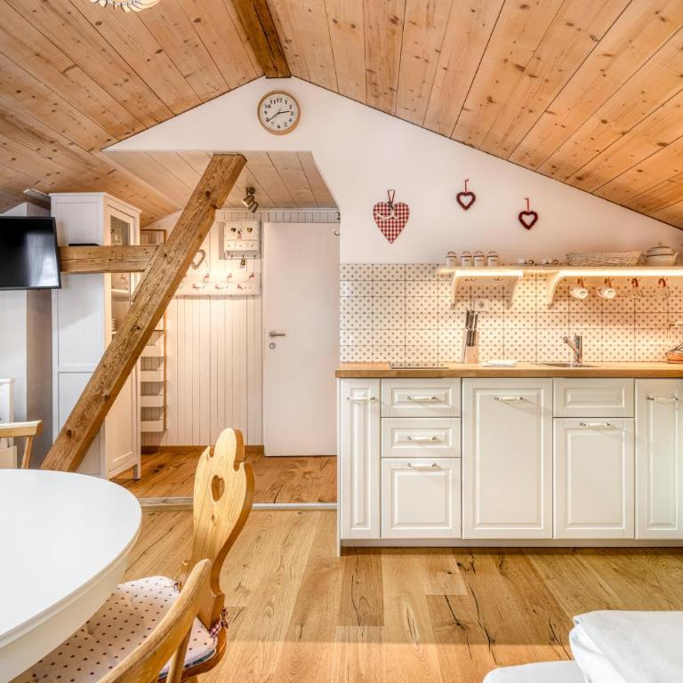 Haus Fellner by A-Appartments - Six-Bedroom House - 24