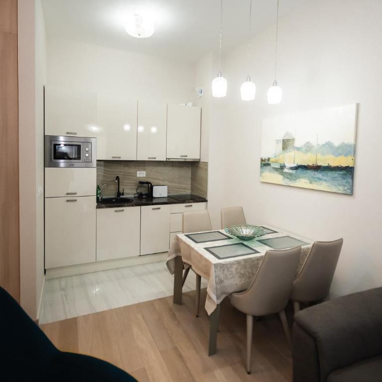 Montesun Boka Apartments - Apartment with Terrace - 12