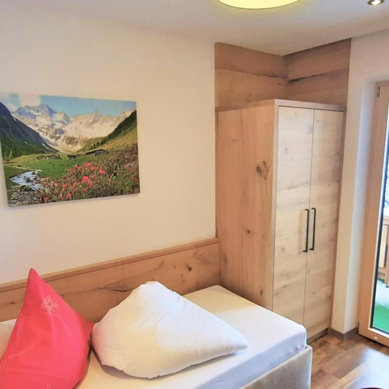 Heimat Apartments - Zillertal - Two-Bedroom Apartment 1 - 3