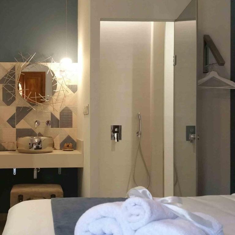 Murallas de Jayrán Hotel Boutique - Habitación Doble Deluxe con ducha - 3