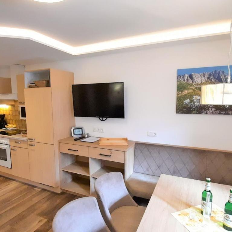 Heimat Apartments - Zillertal - Two-Bedroom Apartment 2 - 1