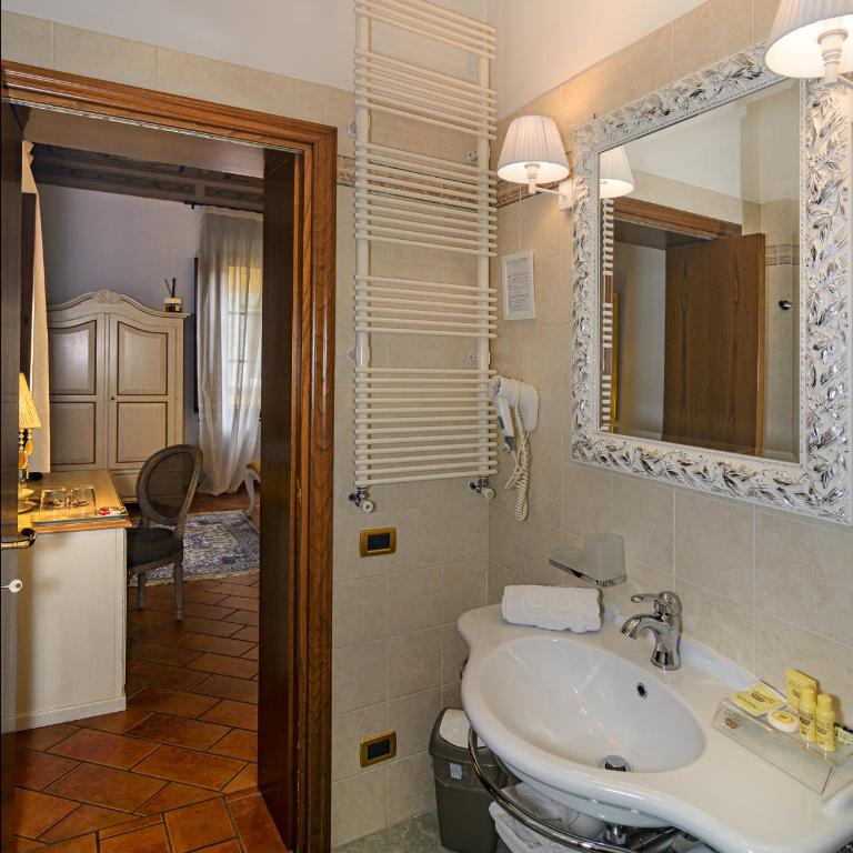 Rinascimento Bed & Breakfast - Junior Suite - 9
